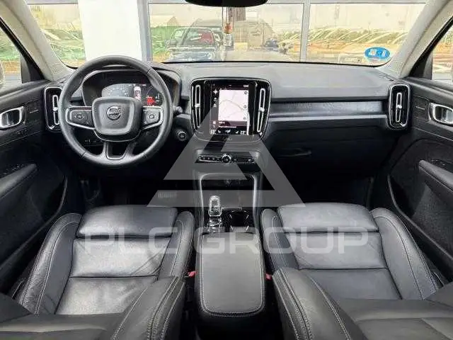 2023 Volvo XC40