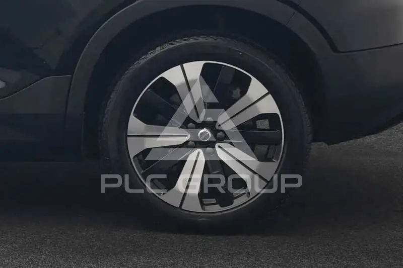 2023 Volvo XC40
