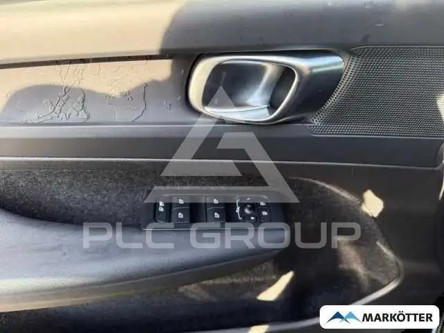 2023 Volvo XC40