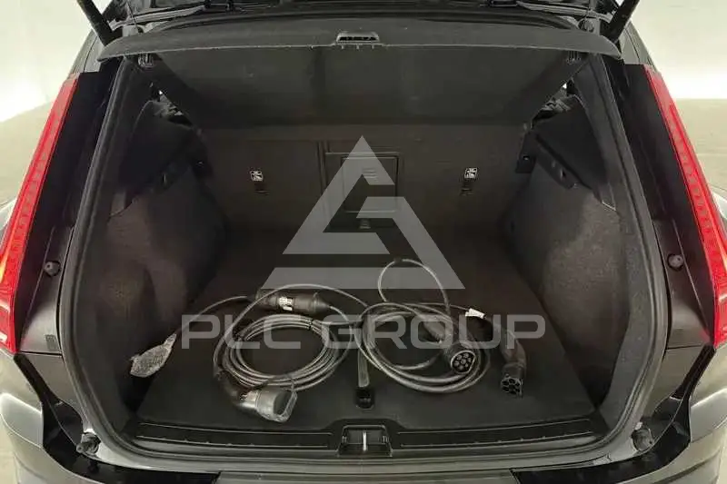 2023 Volvo XC40