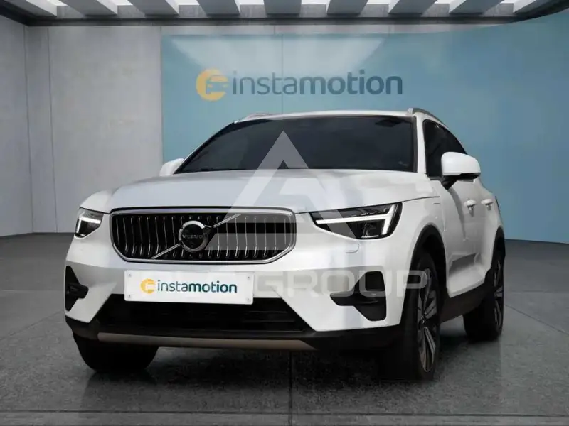 2023 Volvo XC40