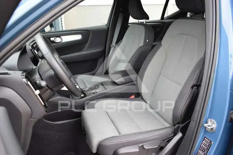 2023 Volvo XC40