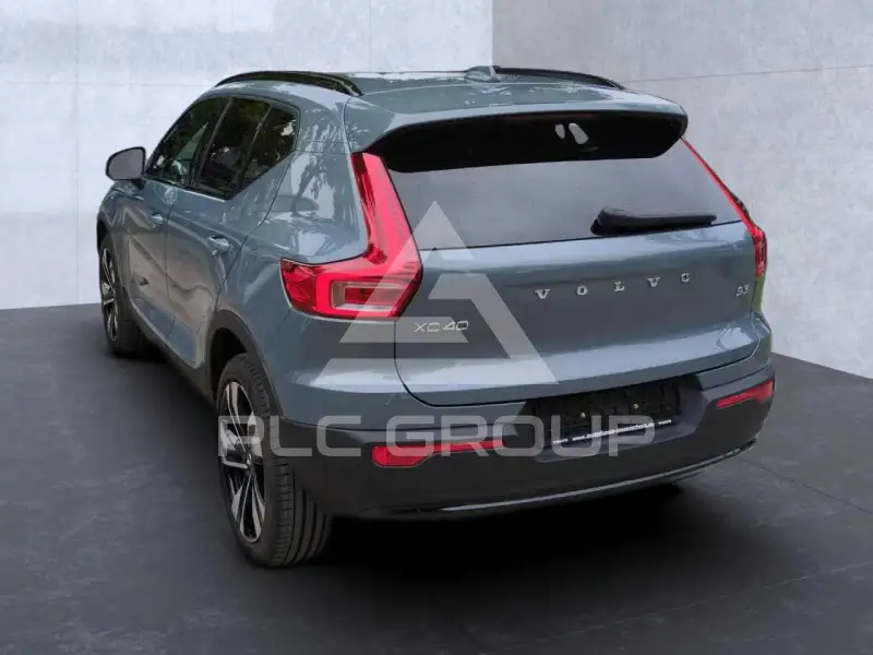 2023 Volvo XC40