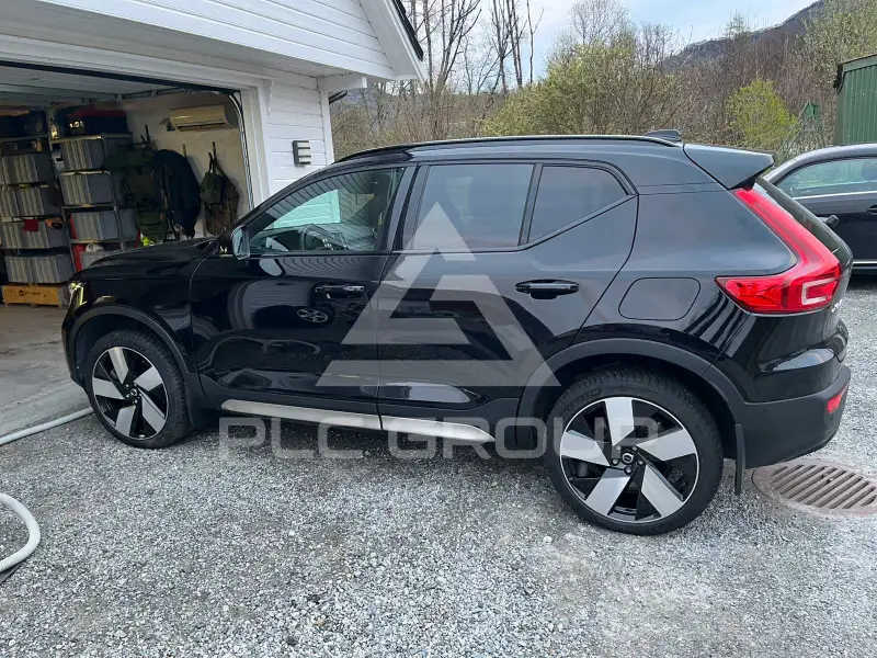 2023 Volvo XC40