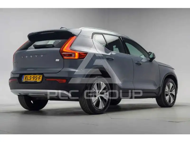 2023 Volvo XC40
