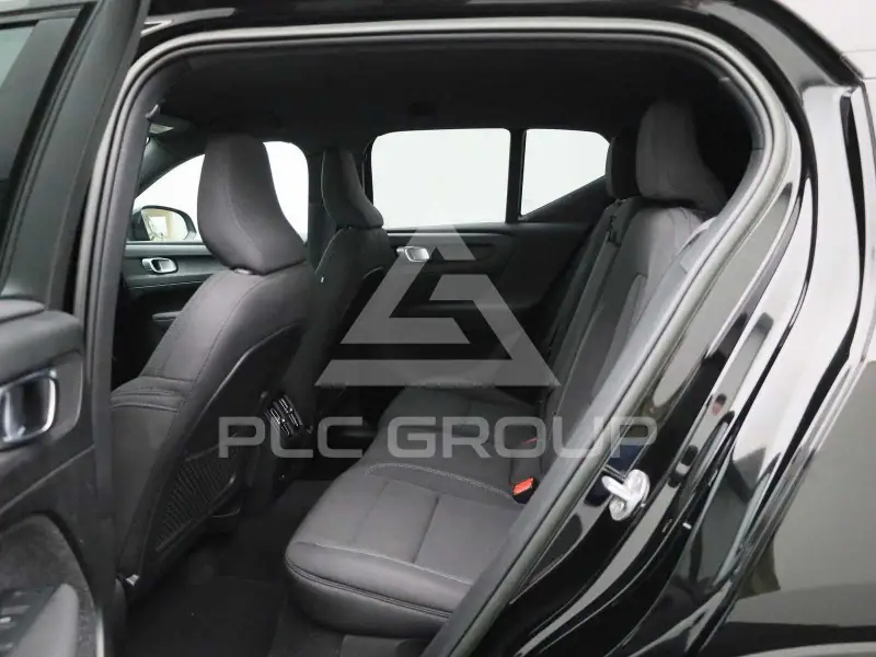 2023 Volvo XC40