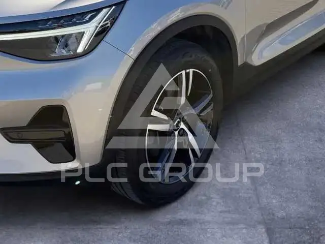 2023 Volvo XC40