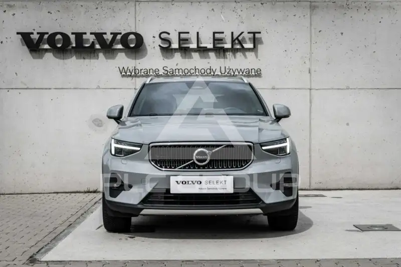 2023 Volvo XC40