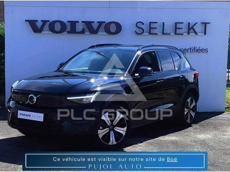2023 Volvo XC40