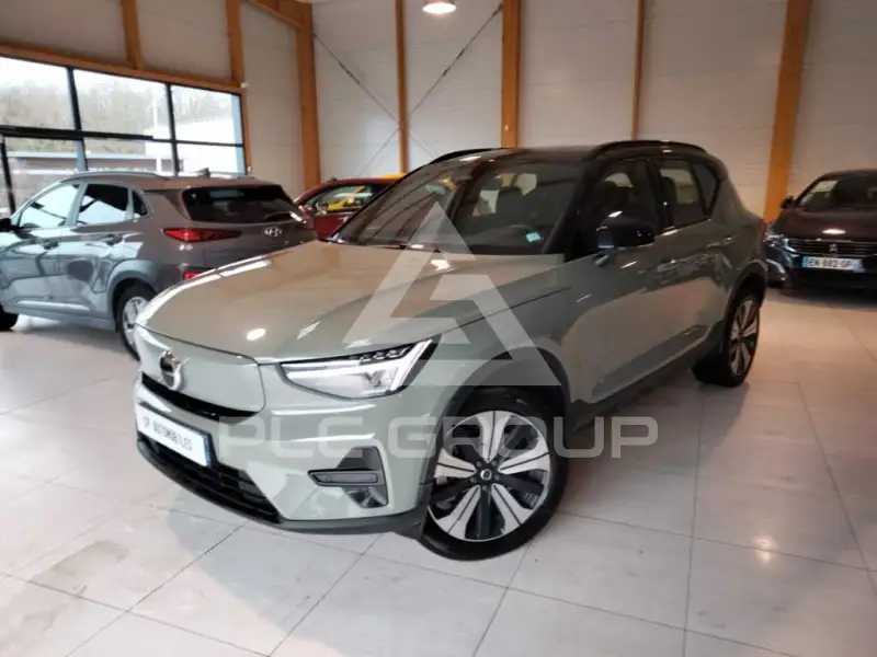 2023 Volvo XC40