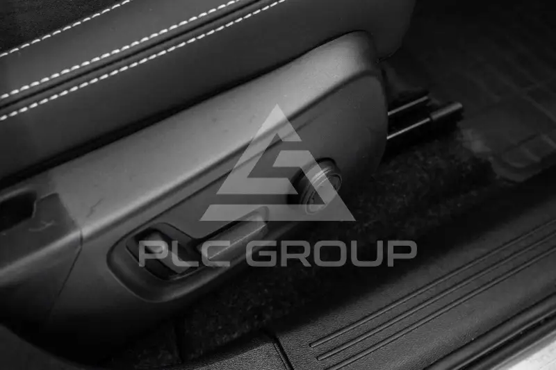 2023 Volvo XC40