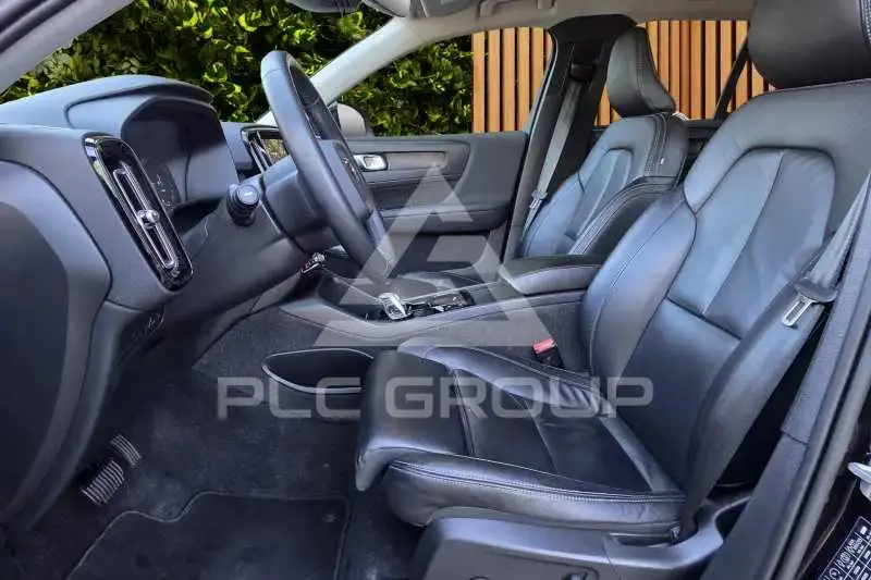 2023 Volvo XC40