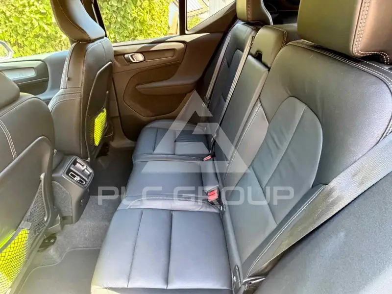 2023 Volvo XC40