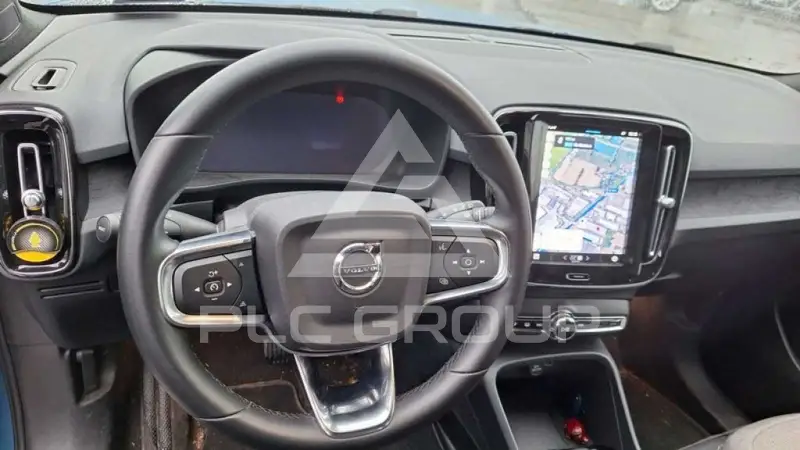 2023 Volvo XC40