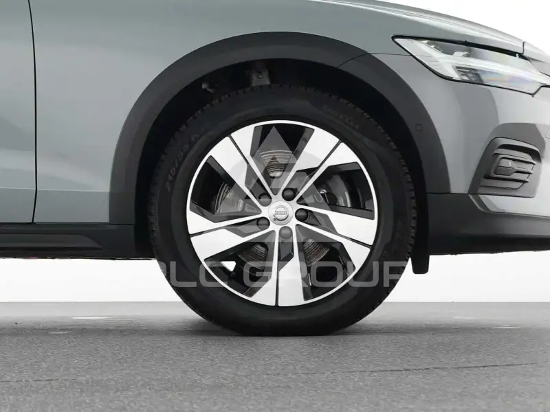 2023 Volvo V60