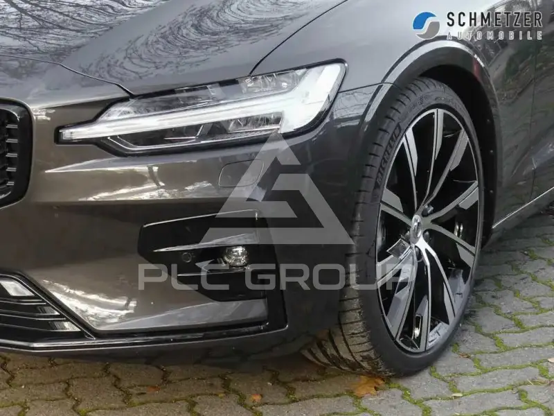 2023 Volvo V60