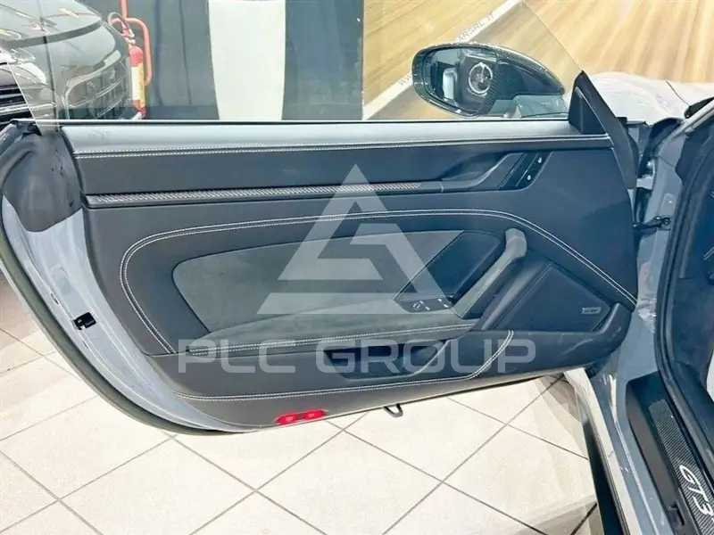 2023 Porsche 911