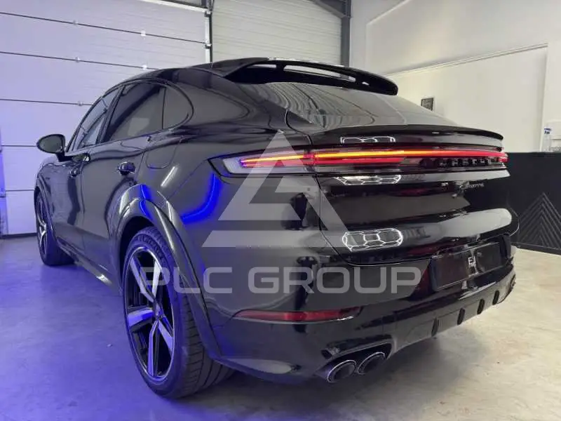 2023 Porsche CAYENNE