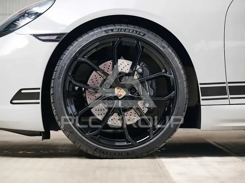 2023 Porsche BOXSTER