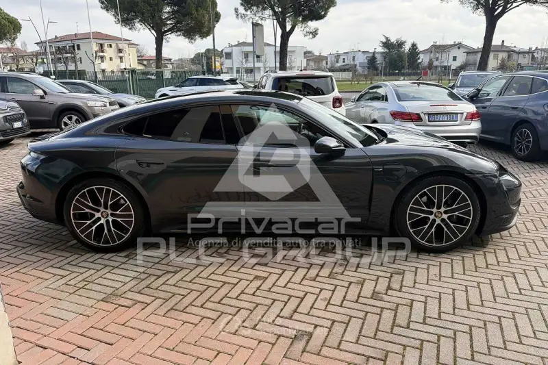 2023 Porsche Taycan