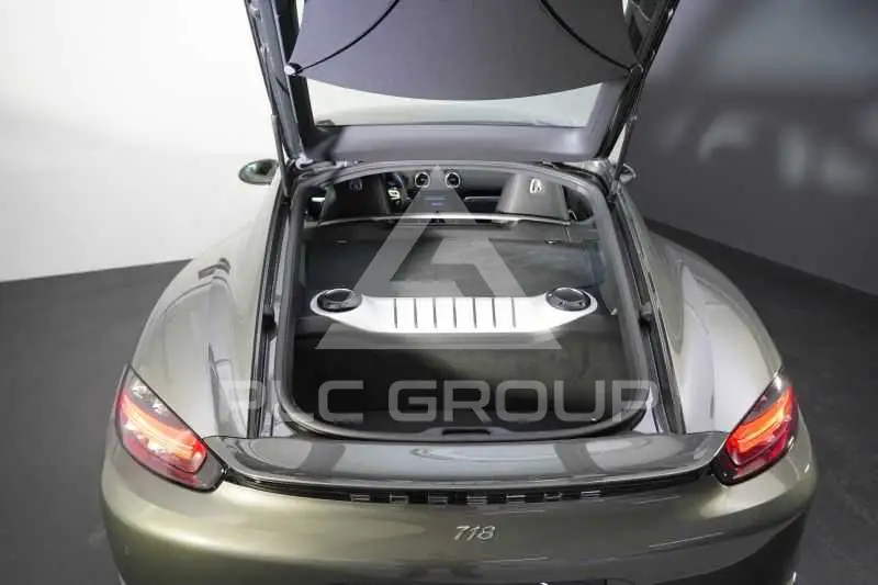 2023 Porsche Cayman