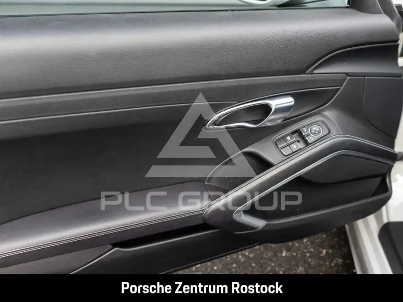 2023 Porsche Cayman