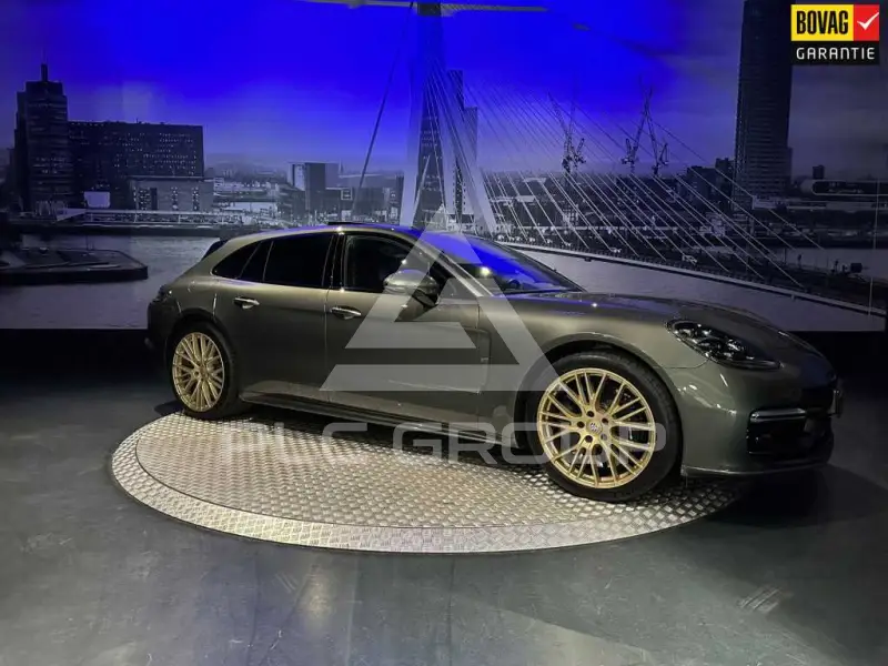 2023 Porsche Panamera
