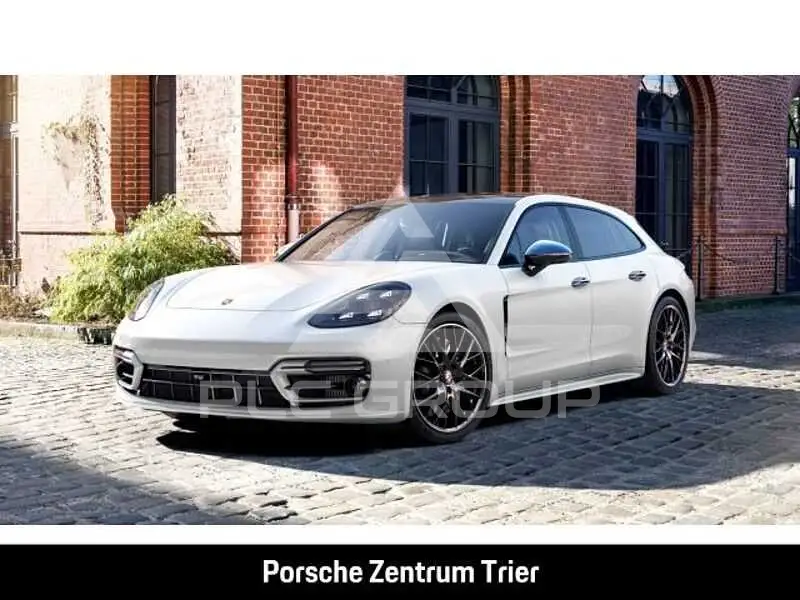 2023 Porsche Panamera