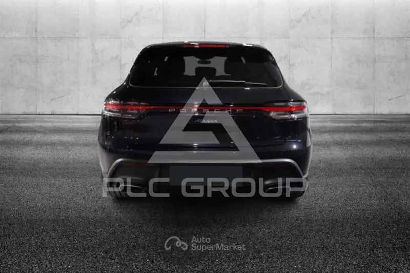 2023 Porsche MACAN
