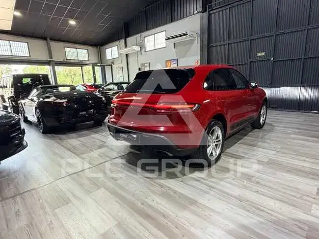 2023 Porsche MACAN