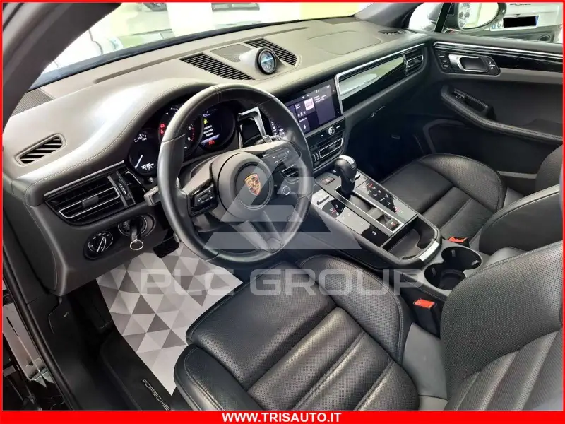 2023 Porsche MACAN