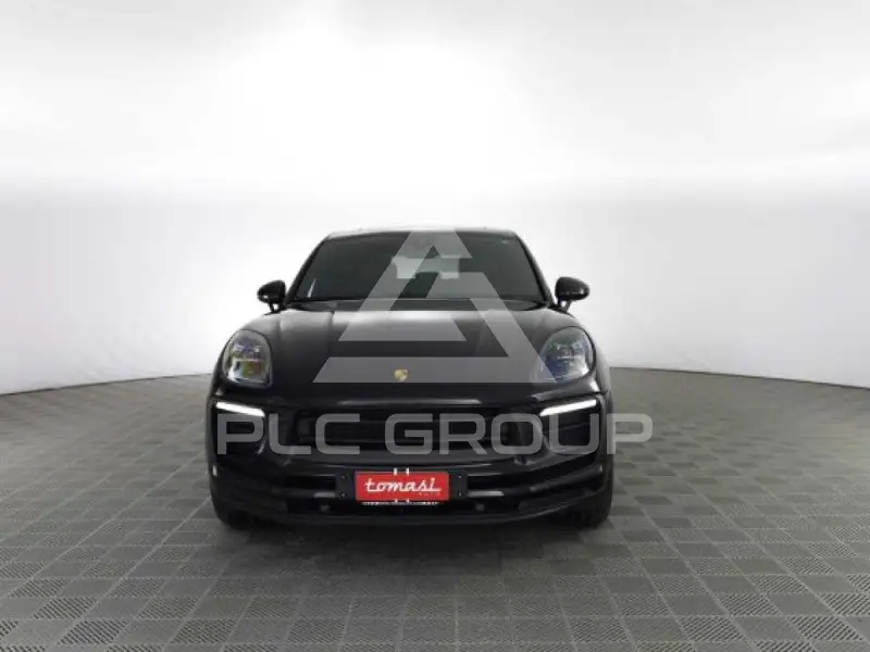 2023 Porsche MACAN