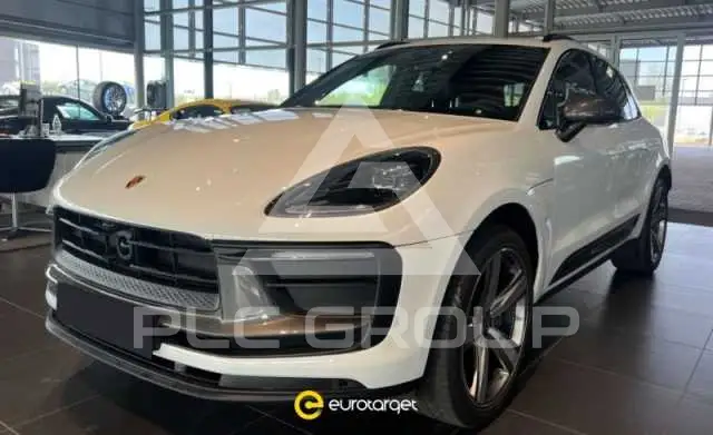 2023 Porsche MACAN