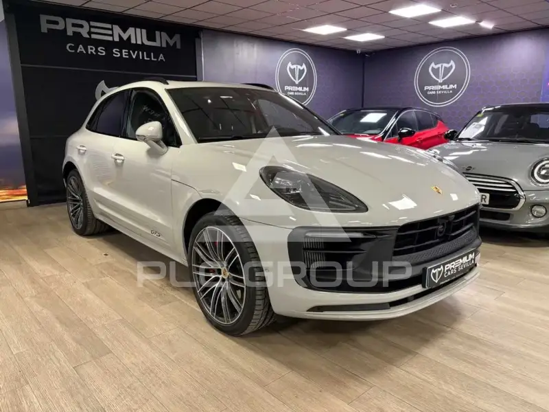 2023 Porsche MACAN