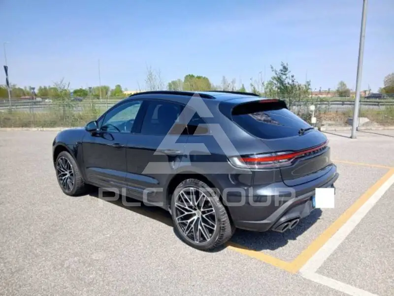 2023 Porsche MACAN