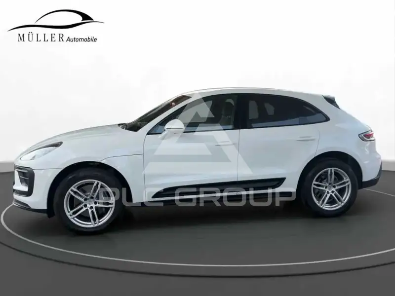 2023 Porsche MACAN