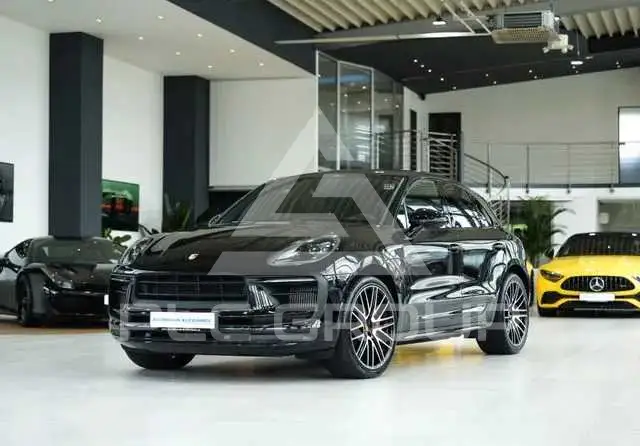 2023 Porsche MACAN