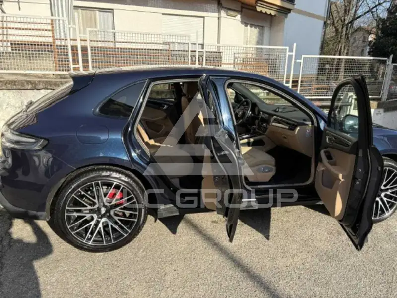 2023 Porsche MACAN