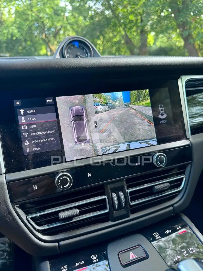 2023 Porsche MACAN