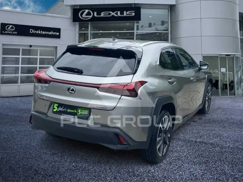 2023 Lexus UX