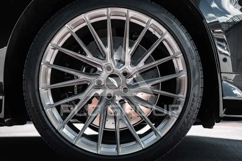 2023 Aston Martin DBX