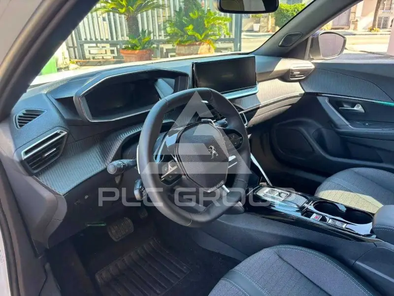 2023 Peugeot 2008