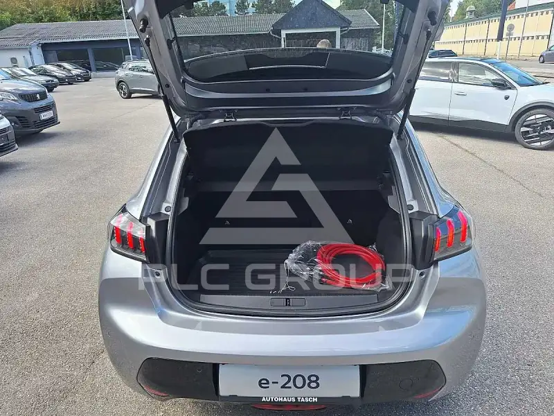 2023 Peugeot 208