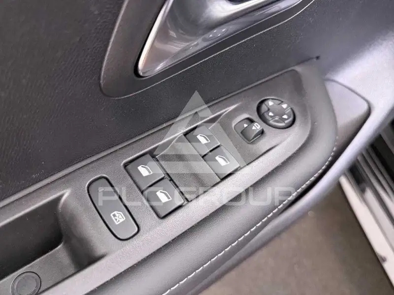 2023 Peugeot 208