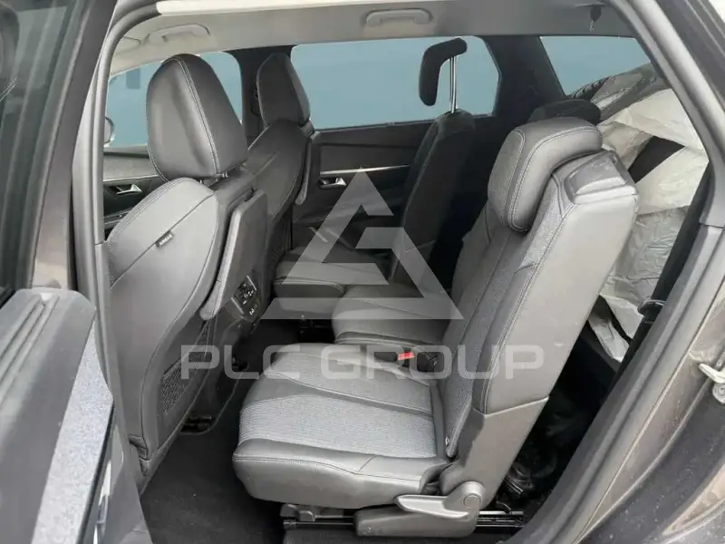 2023 Peugeot 5008