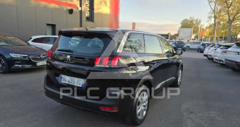 2023 Peugeot 5008