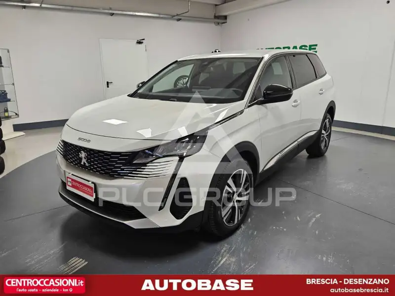 2023 Peugeot 5008