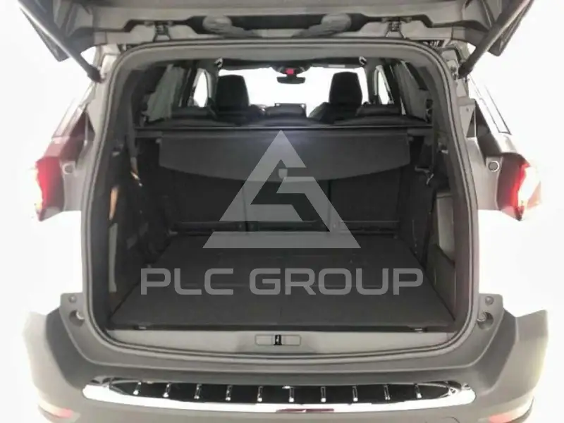 2023 Peugeot 5008