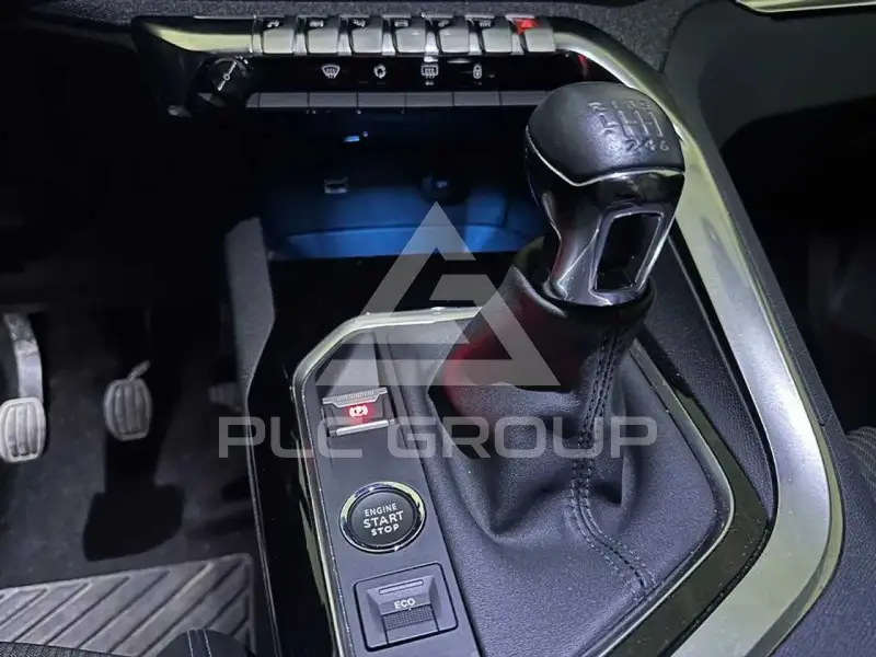 2023 Peugeot 5008