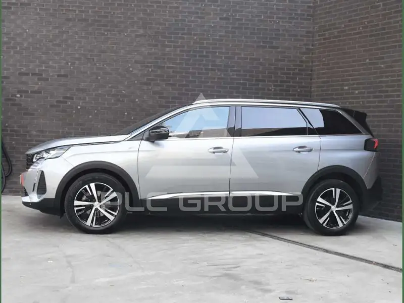 2023 Peugeot 5008